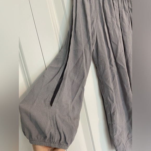 American Eagle Off Shoulder Blouse - Picture 4 of 5